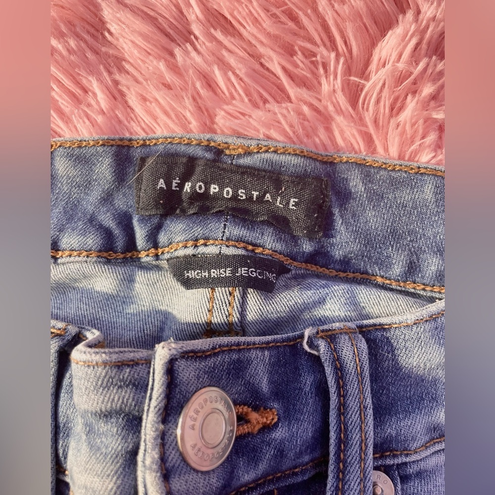 High Rise Jeans! - Picture 3 of 3